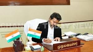 തമിഴ്നാട്ടിൽ 717 ടാസ്മാക് മദ്യശാലകൾ പൂട്ടാൻ സർക്കാർ തീരുമാനം; പൊതുസ്ഥലങ്ങളുടെ സുരക്ഷയ്ക്ക് മുൻഗണന 1 Tamil Nadu TASMAC Shops Closure