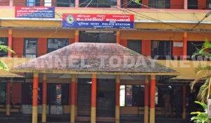 Thodupuzha Police SI Suspended Communal Post: ഓണപ്പൂക്കളത്തിന്റെ വ്യാജ വീഡിയോ പങ്കുവെച്ച് മതസ്പർദ്ധ വളർത്താൻ ശ്രമം; തൊടുപുഴ ഗ്രേഡ് എസ്ഐക്ക് സസ്പെൻഷൻ, സേനയ്ക്ക് നാണക്കേടായി സംഭവം Thodupuzha Police SI Suspended Communal Post